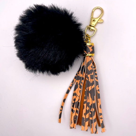 LEOPARD PRINT | Tassel + Pom Pom | Bag Charm | Keychain (Brand New!) ✨ - Picture 1 of 5